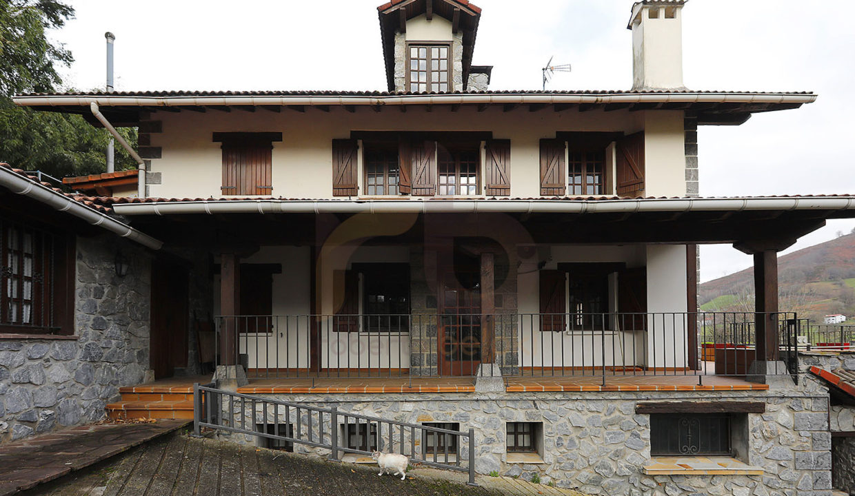 Roberto Beloki -C1221 (14)-M copia