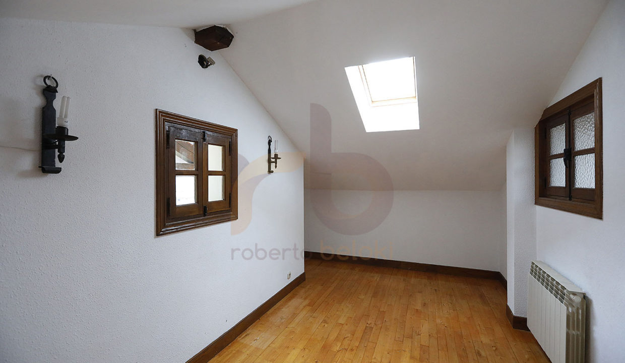 C1221 (38)-M copia