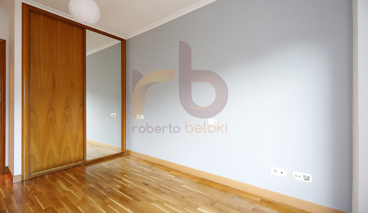 Roberto Beloki MP1180 (29)-M