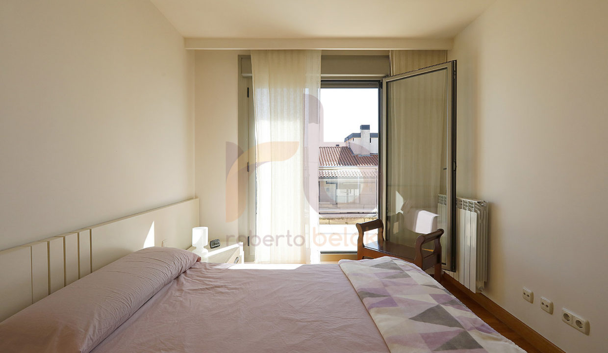 Roberto Beloki DP1256 (18)-M