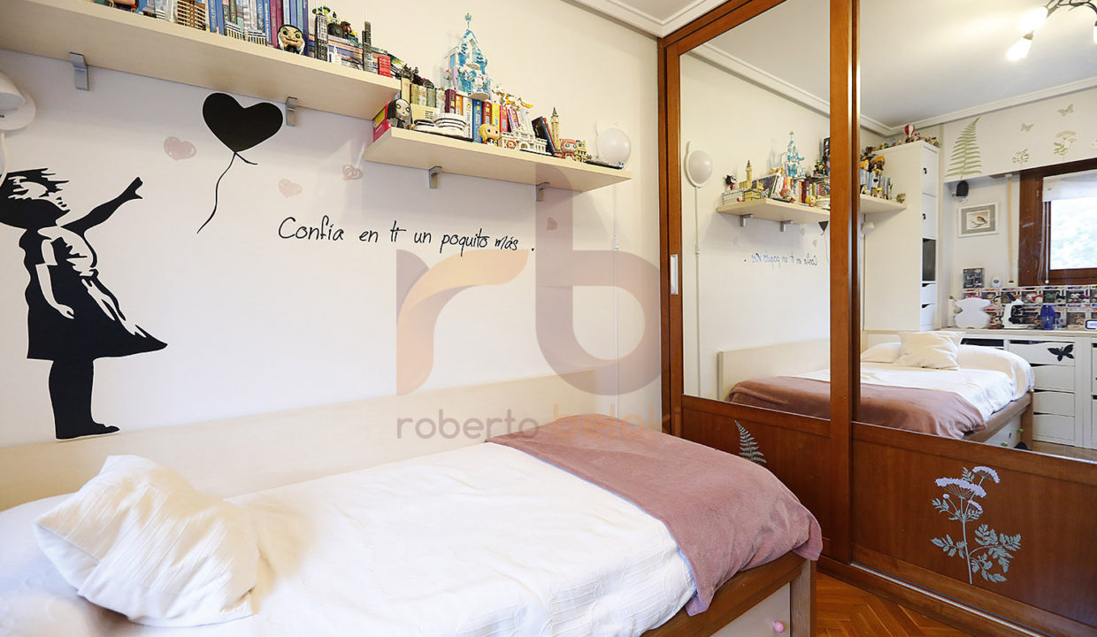 Roberto Beloki P1668-B (3)-M