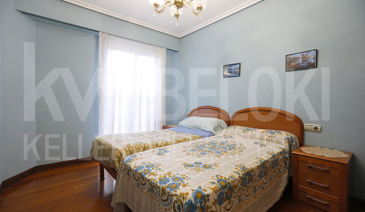 Roberto Beloki P1744 (21)-M