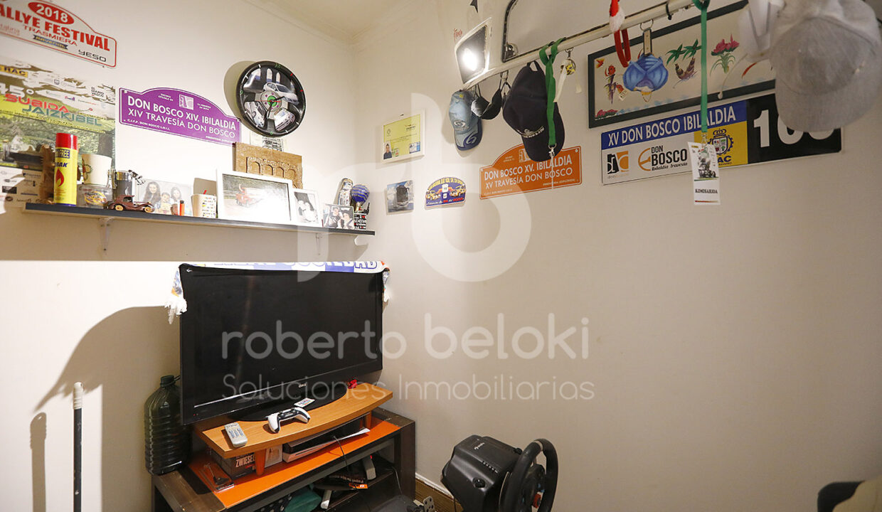 Roberto Beloki P2021 v2 (24)-M