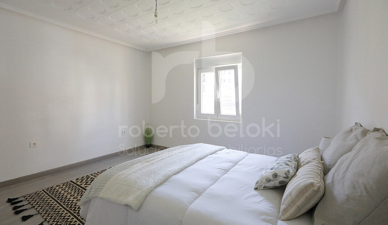 Roberto Beloki P2044-II (18)-M