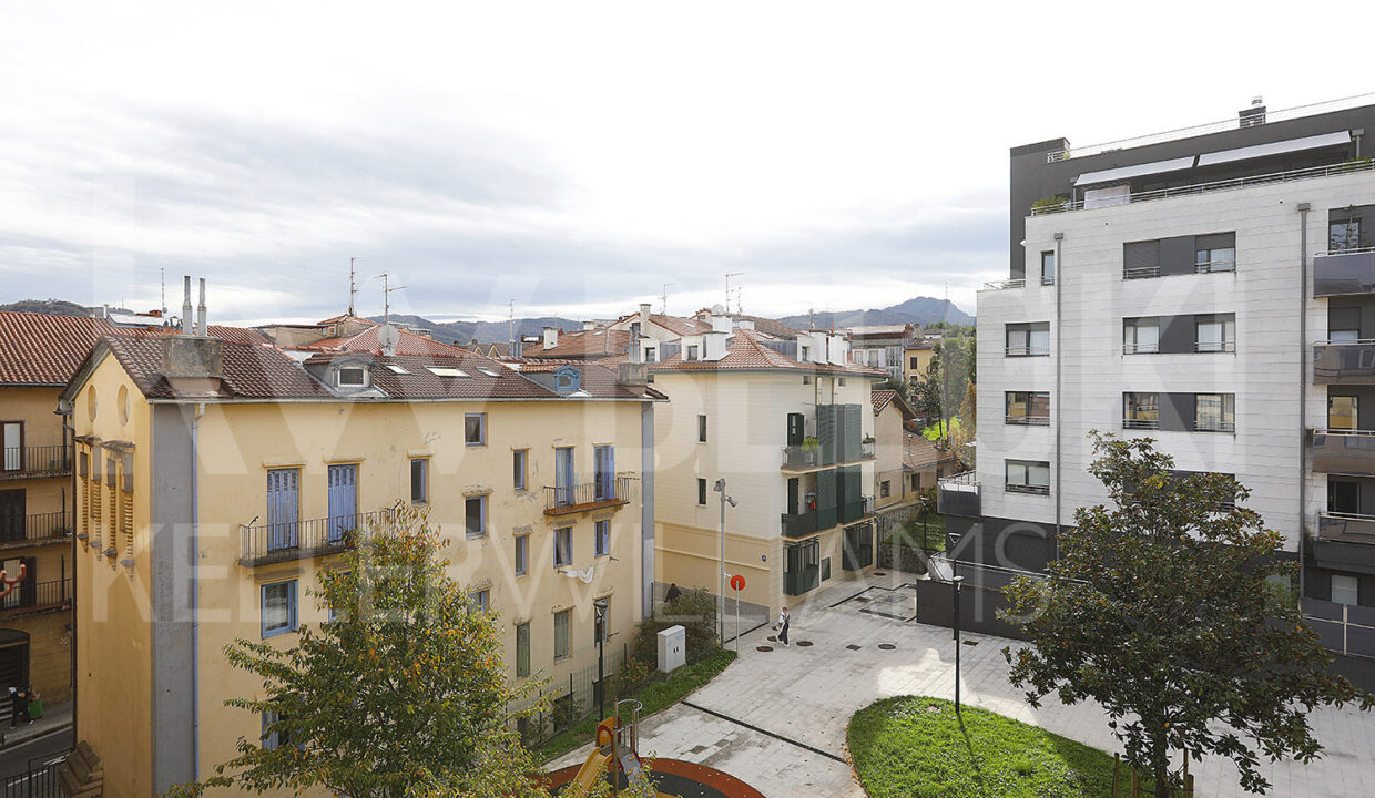 Roberto Beloki IP1732 (12)-M