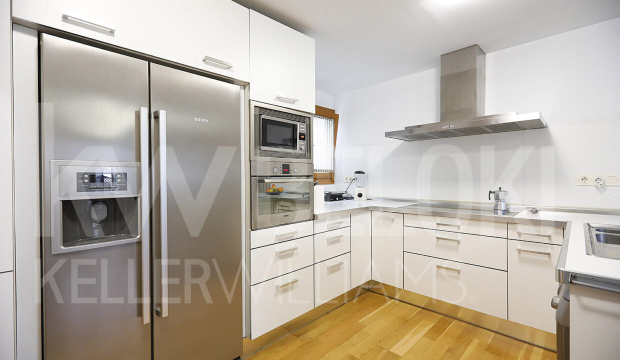 Roberto Beloki IP1733 (7)-M