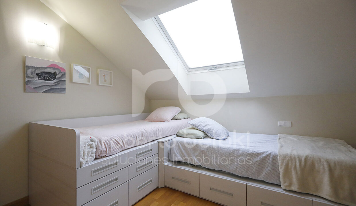 Roberto Beloki P2032 (30)-M