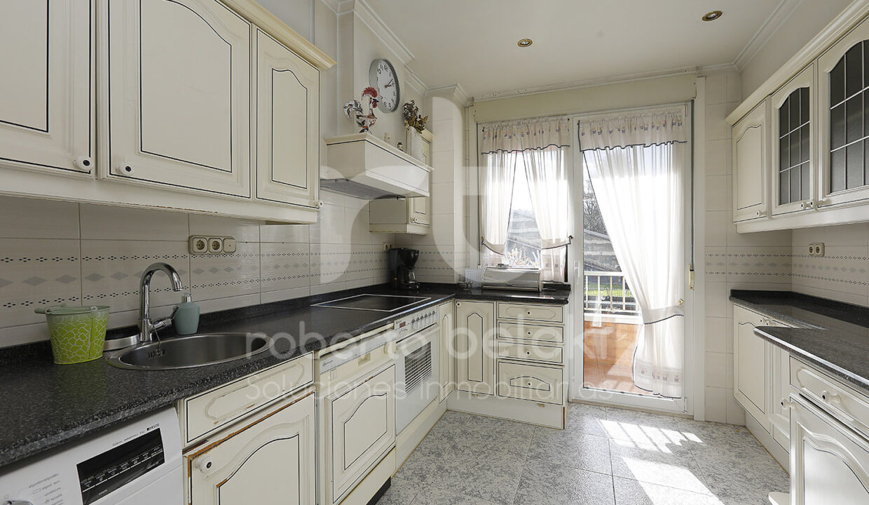 Roberto Beloki P2034 (13)-M