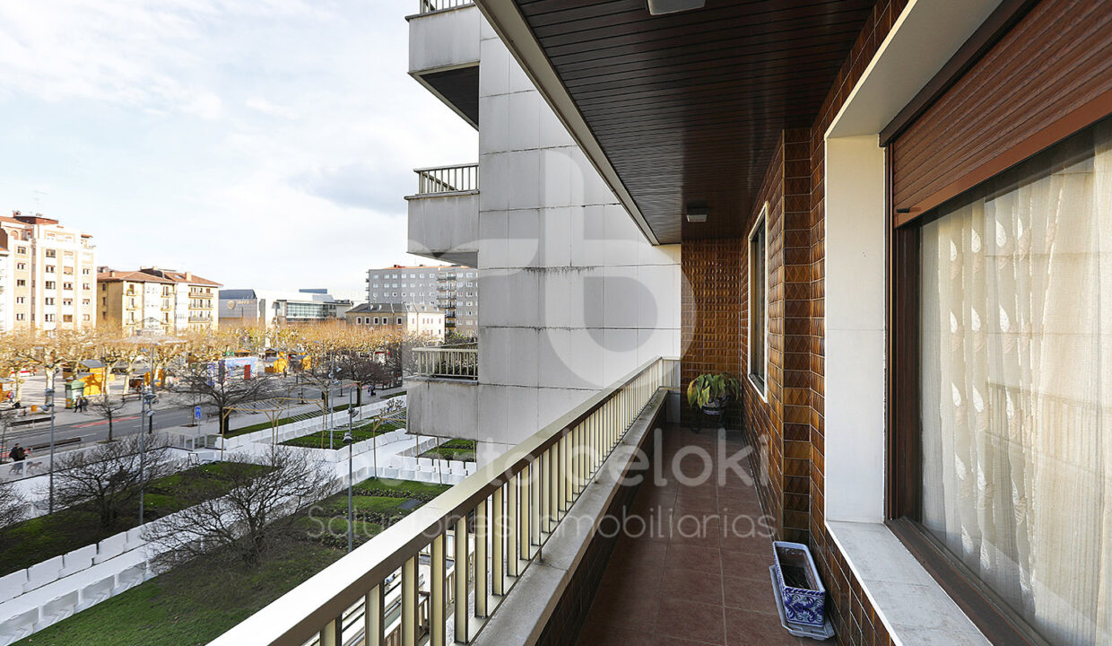 Roberto Beloki P2034 (25)-M