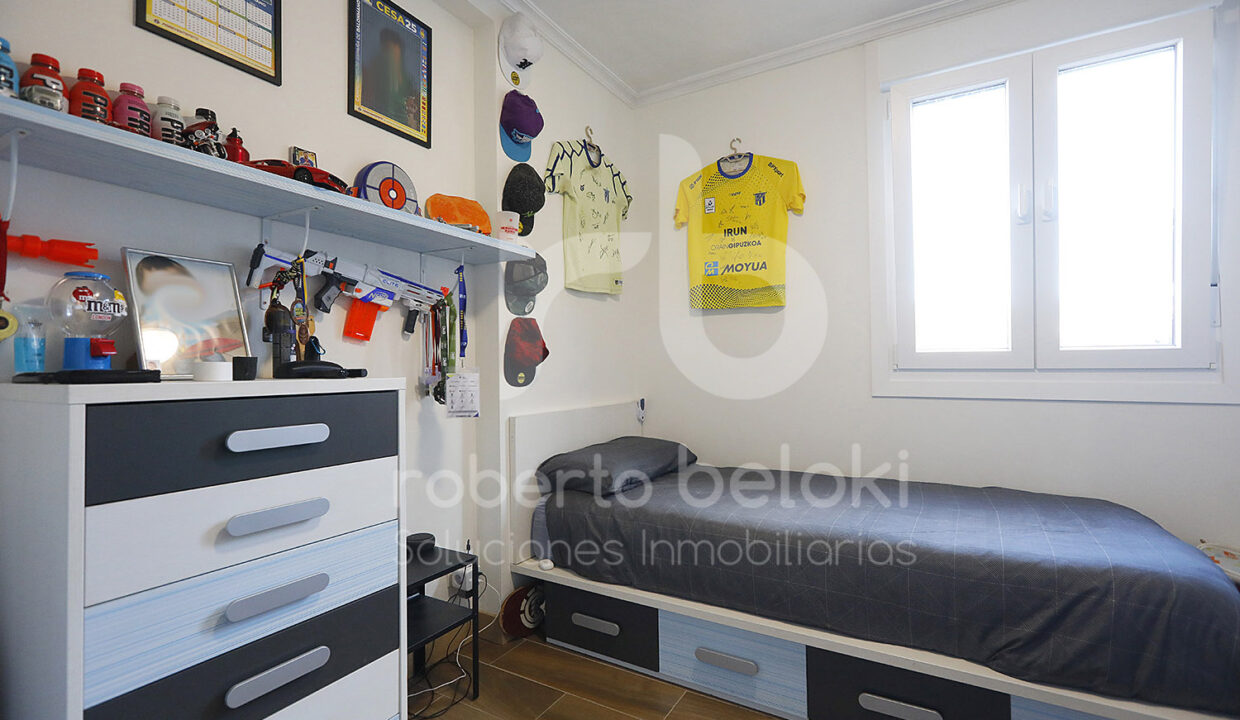 Roberto Beloki P2035 (24)-M