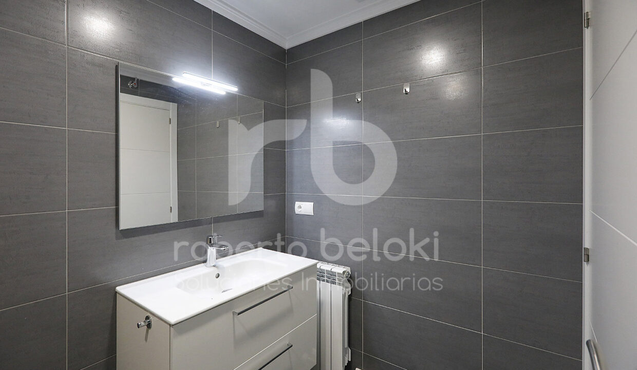 Roberto Beloki P2039 (20)-M