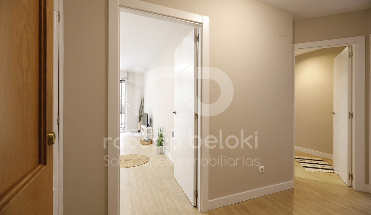 Roberto Beloki P2043 (1)-M