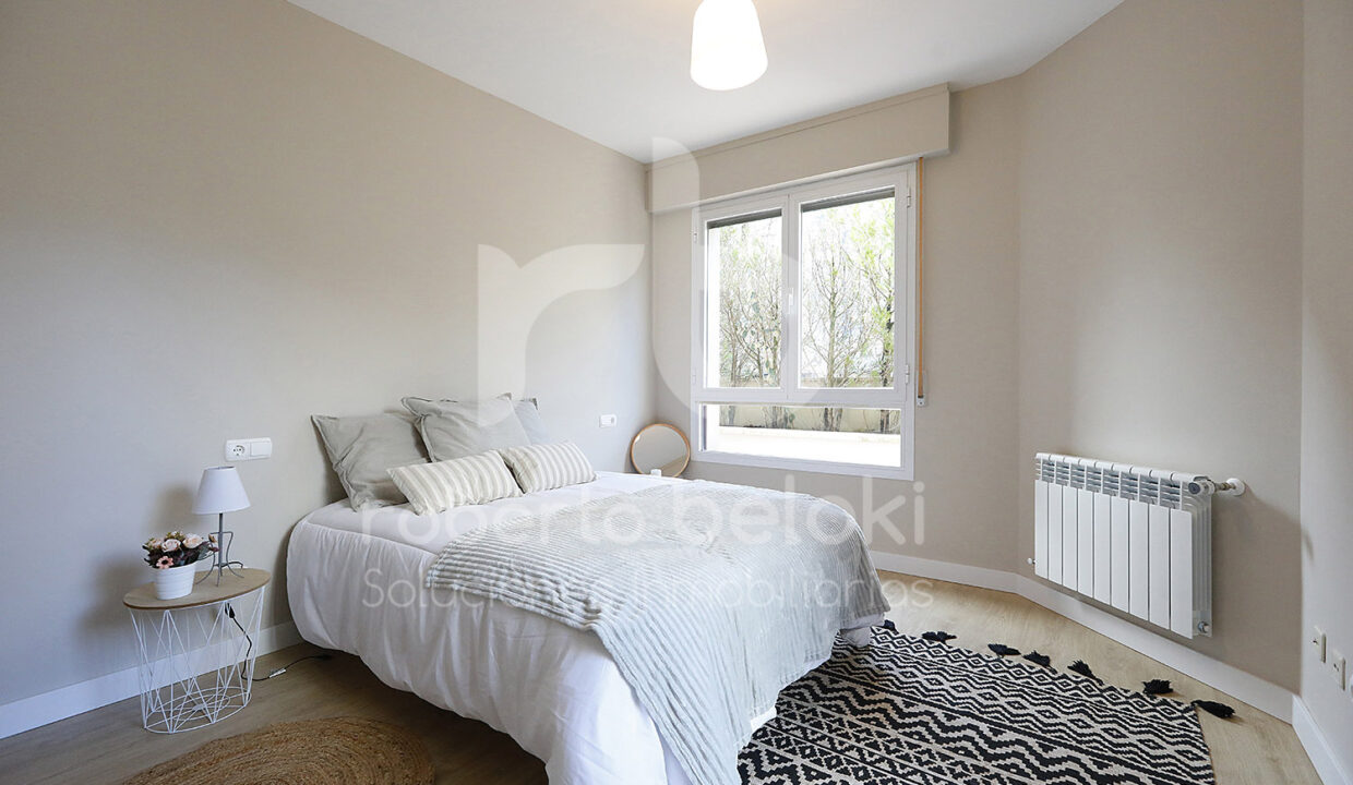 Roberto Beloki P2043 (27)-M