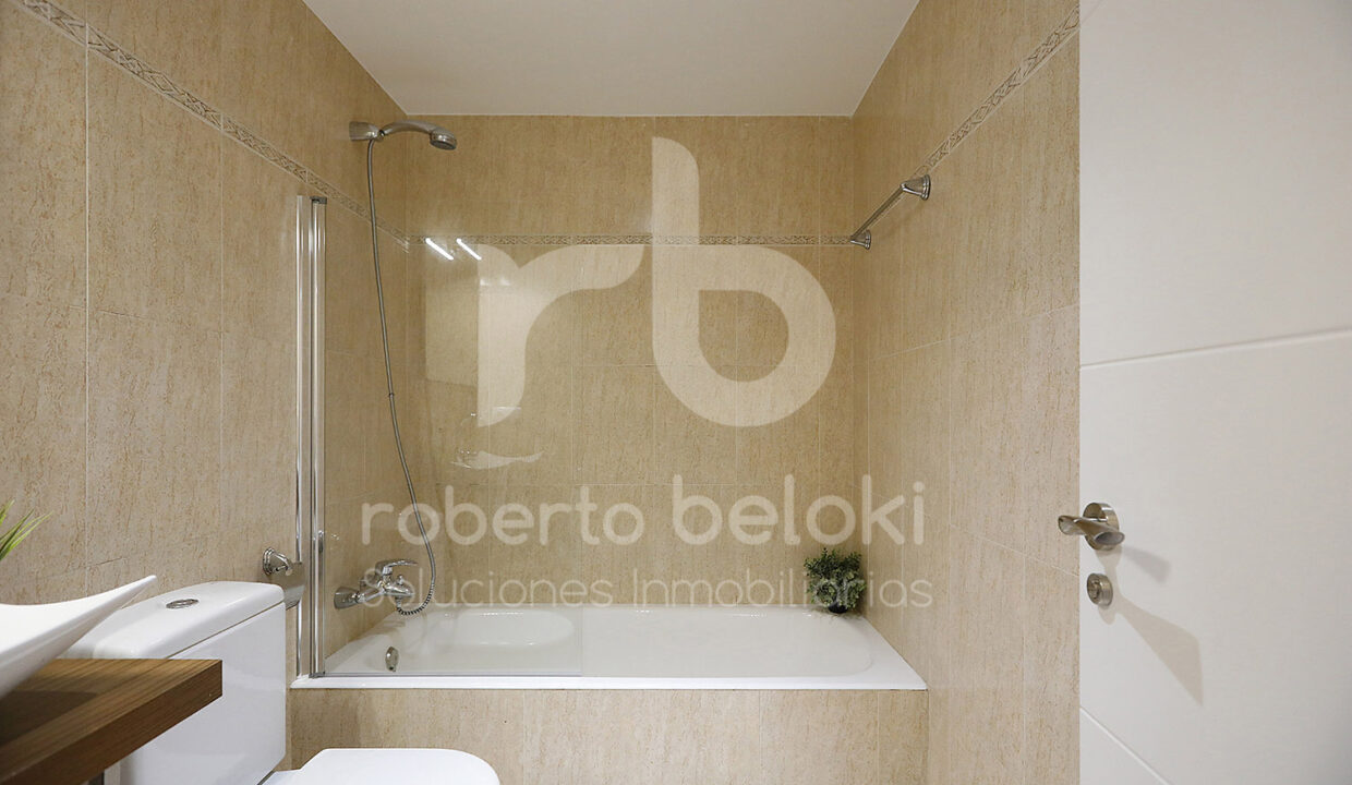 Roberto Beloki P2043 (33)-M
