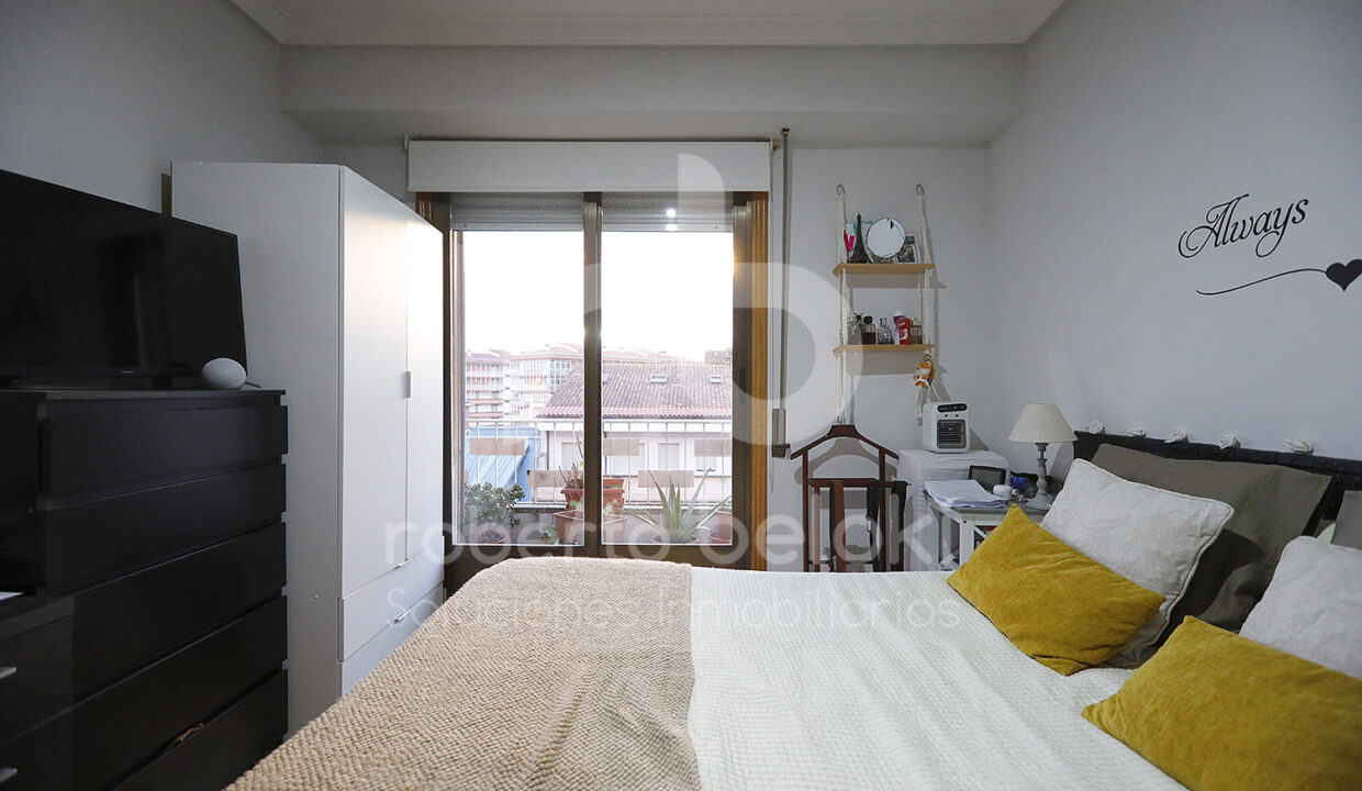 Roberto Beloki P2045 (10)-M