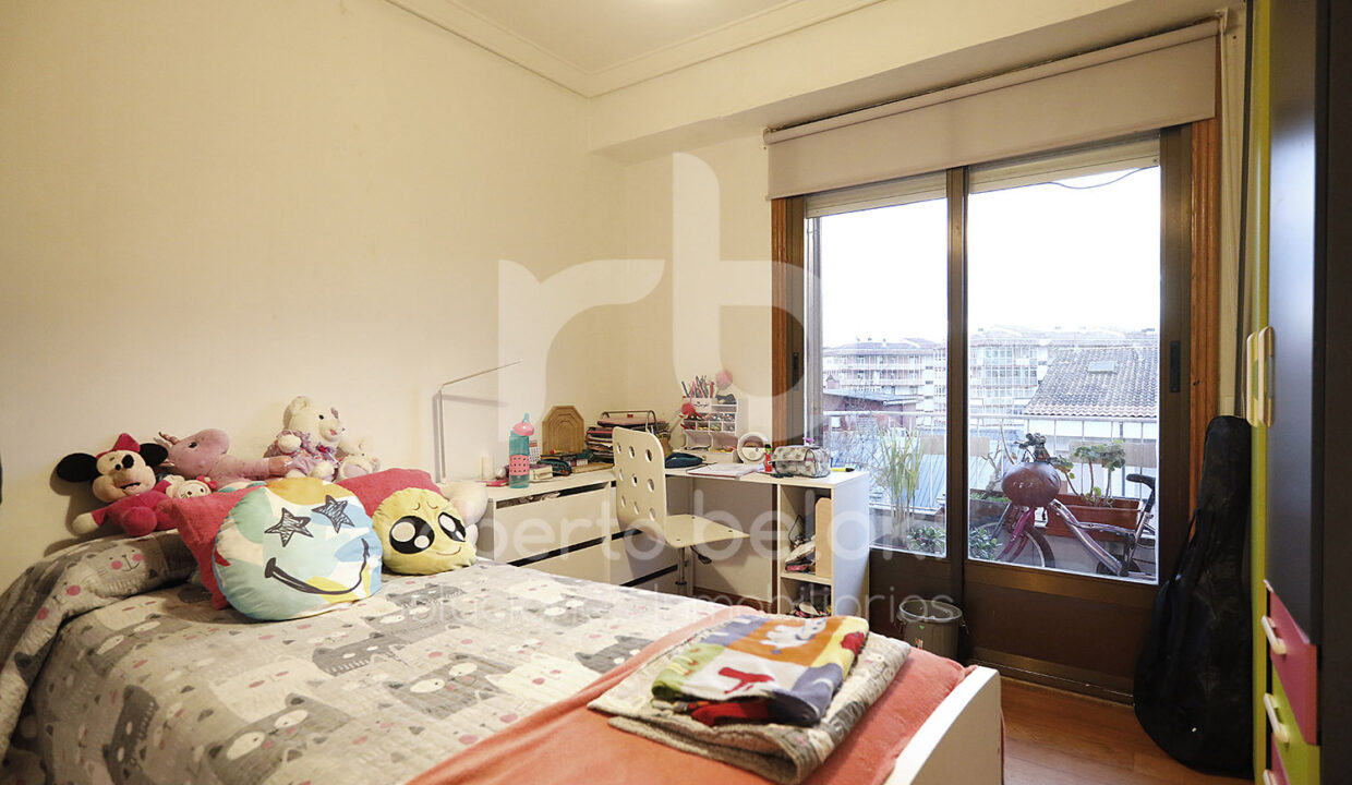 Roberto Beloki P2045 (16)-M