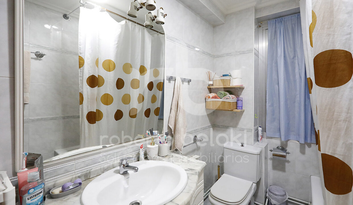 Roberto Beloki P2045 (18)-M