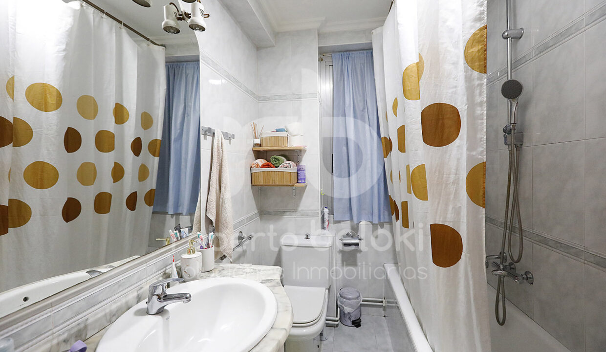 Roberto Beloki P2045 (19)-M