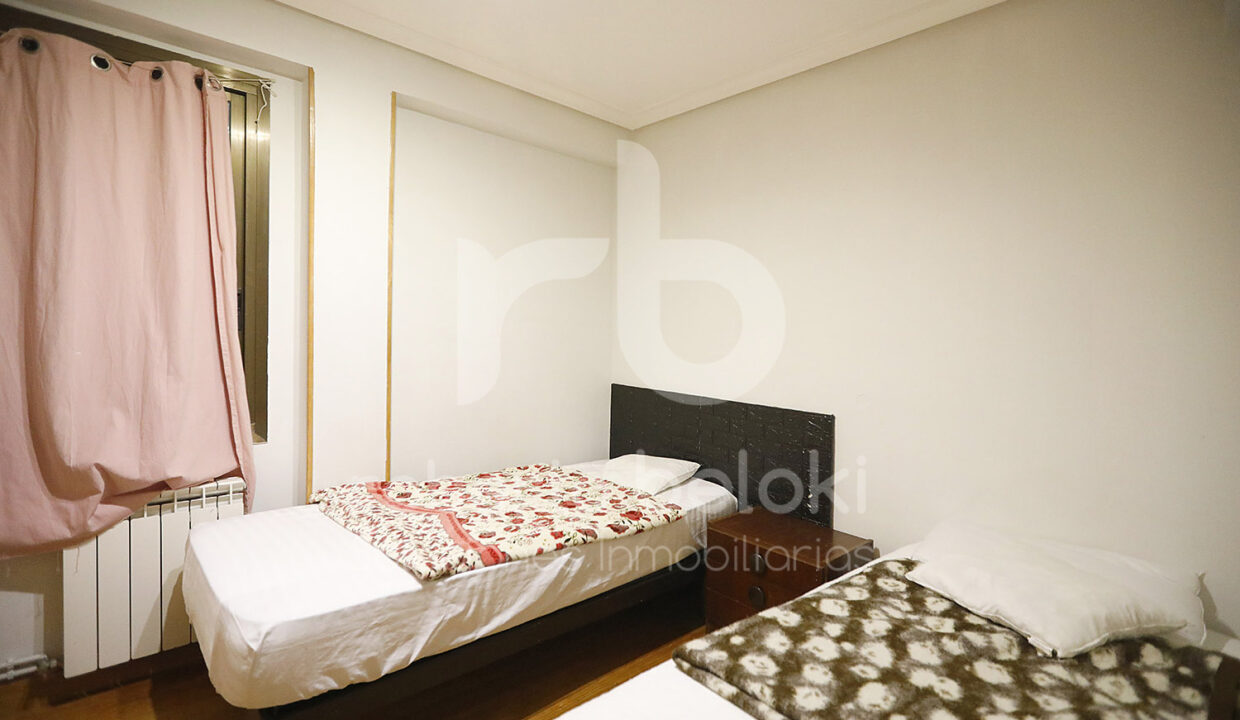 Roberto Beloki P2045 (21)-M