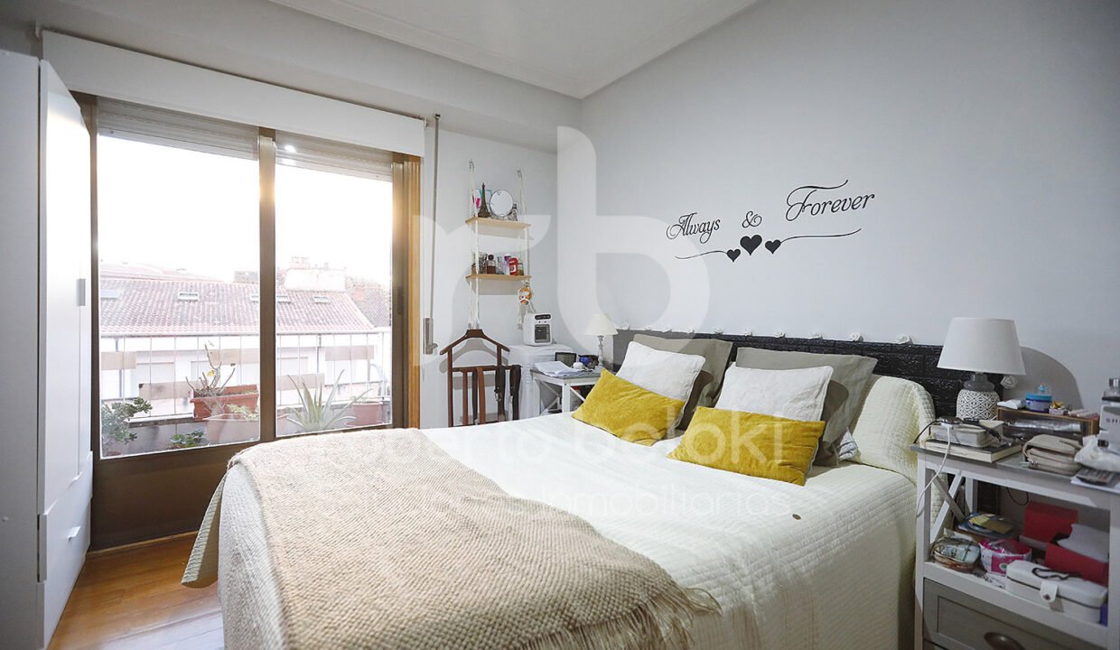 Roberto Beloki P2045 (9)-M