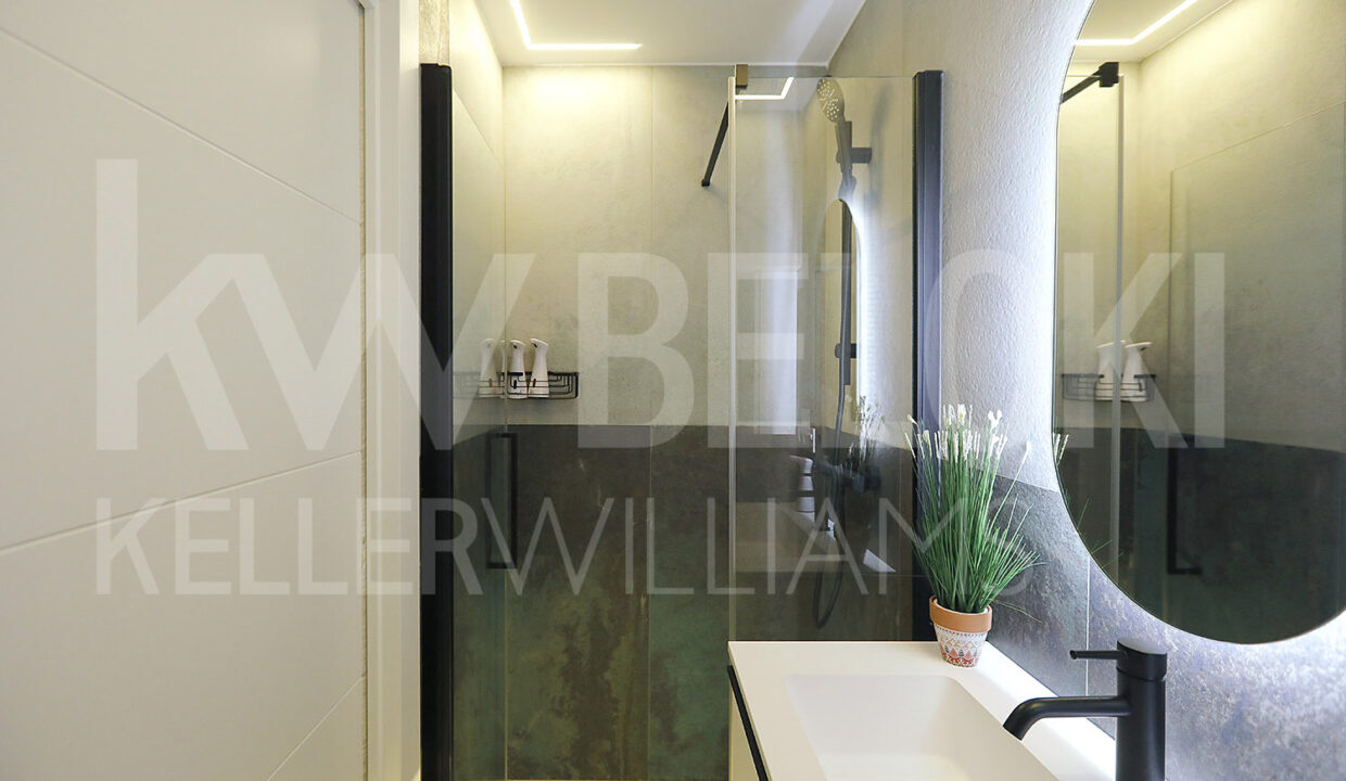 Roberto Beloki DP1793 (18)-M