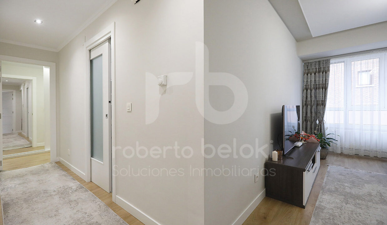 Roberto Beloki P2048 (10)M