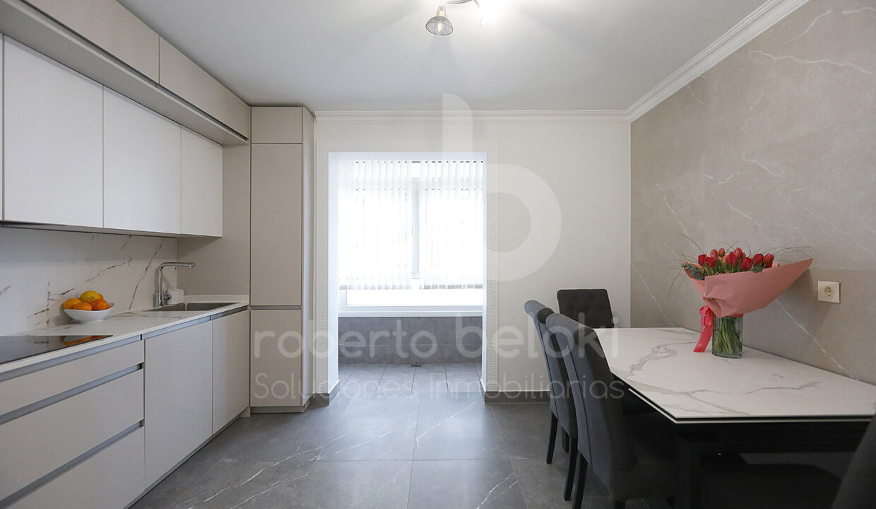 Roberto Beloki P2048 (12)M