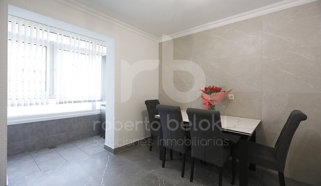 Roberto Beloki P2048 (14)M