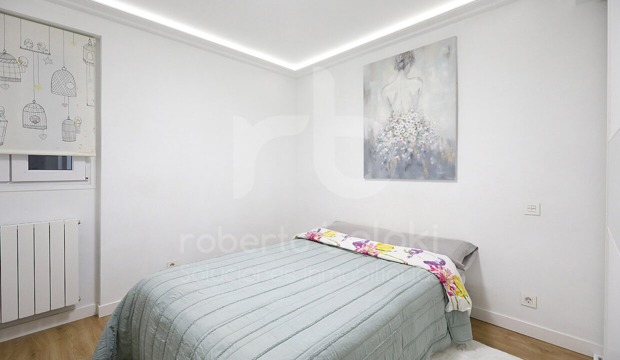 Roberto Beloki P2048 (21)M