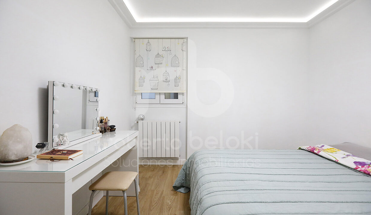 Roberto Beloki P2048 (23)M