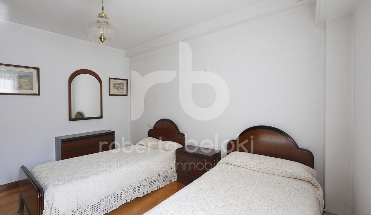 Roberto Beloki P2049 (21)-M