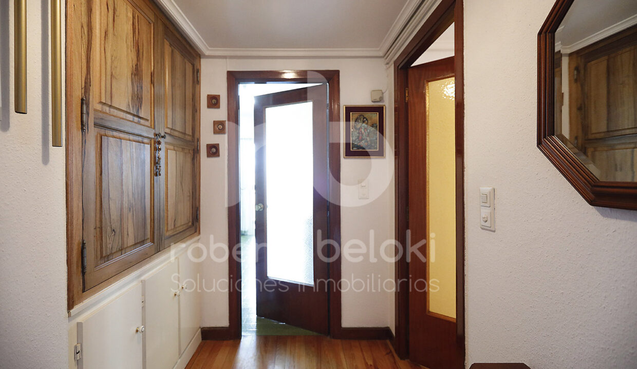 Roberto Beloki P2049 (3)-M