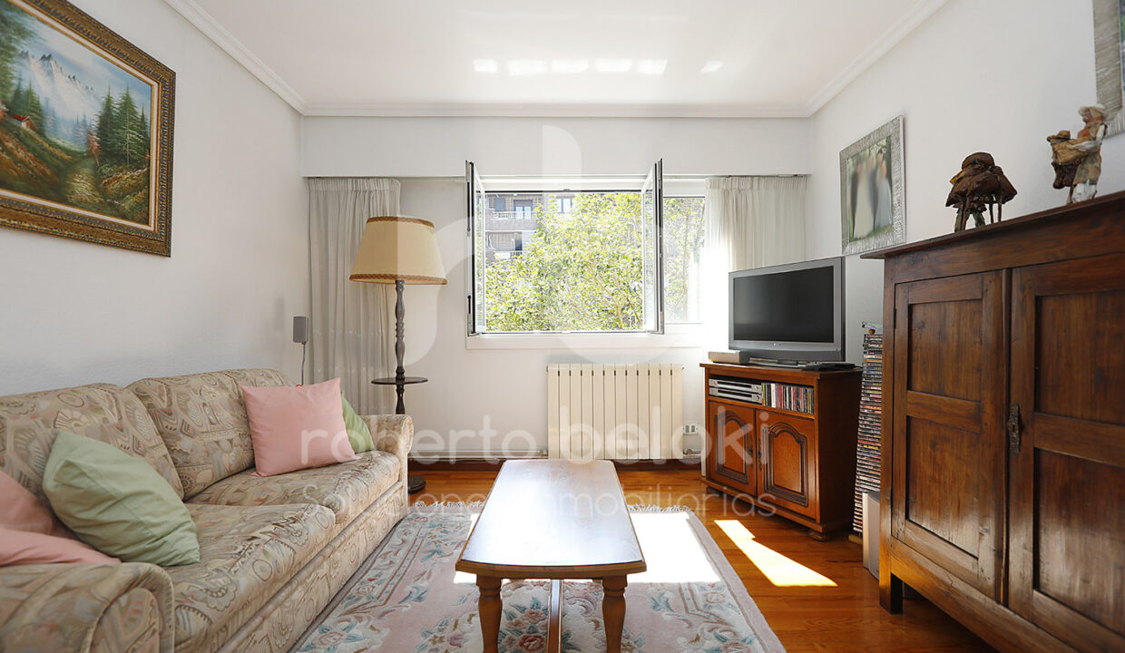 Roberto Beloki P2049 (6)-M