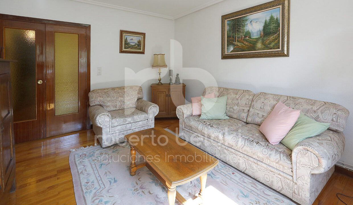 Roberto Beloki P2049 (9)-M