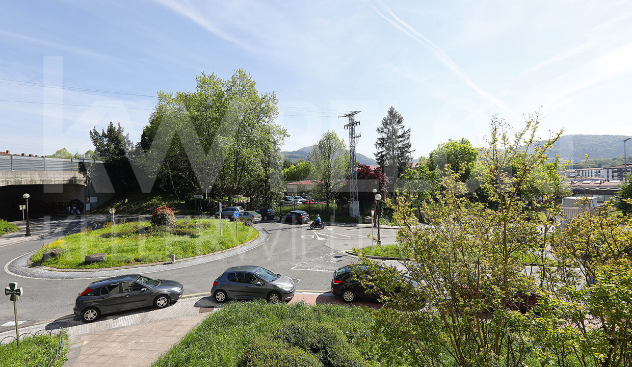 Roberto Beloki DP1795 (19)-M