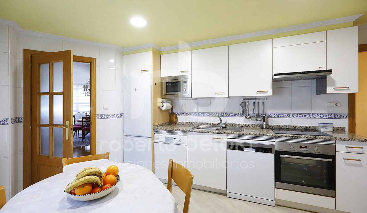 Roberto Beloki P2051 (15)-M