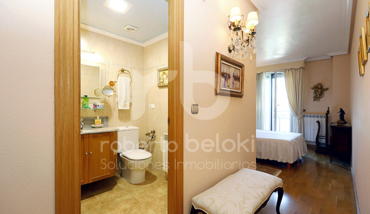 Roberto Beloki P2051 (17)-M