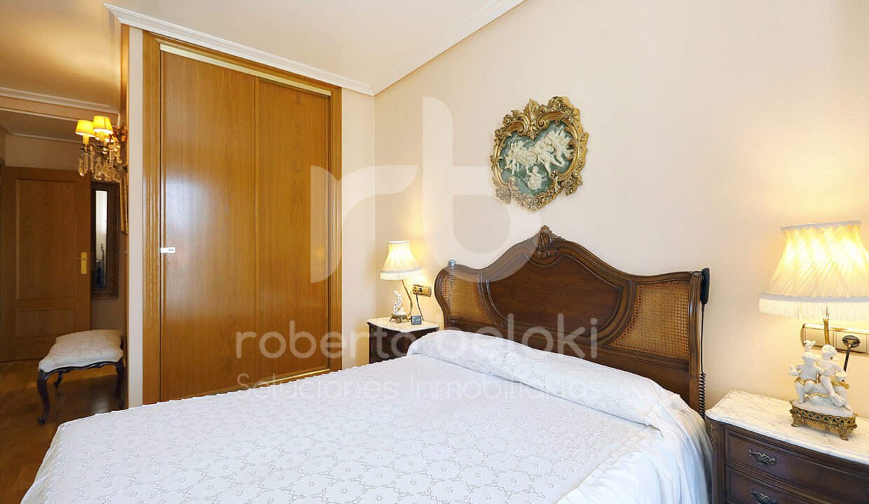 Roberto Beloki P2051 (19)-M