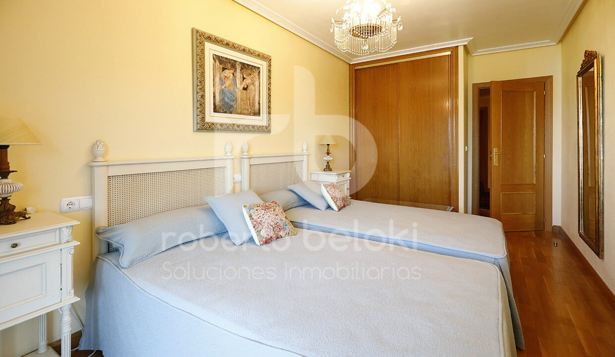 Roberto Beloki P2051 (28)-M