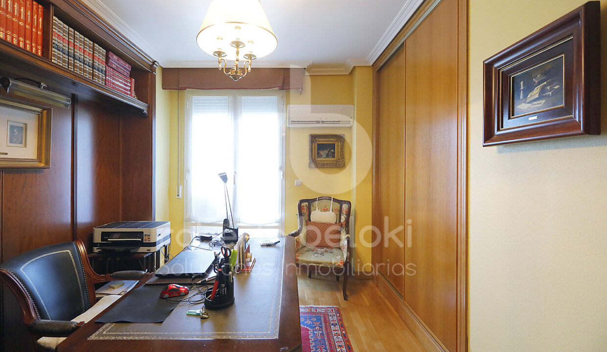 Roberto Beloki P2051 (30)-M