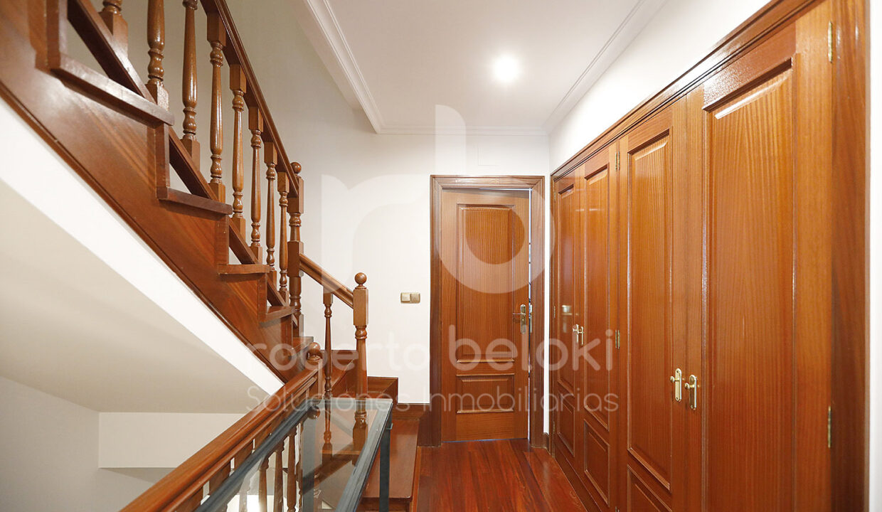Roberto Beloki C2003 (37)-M