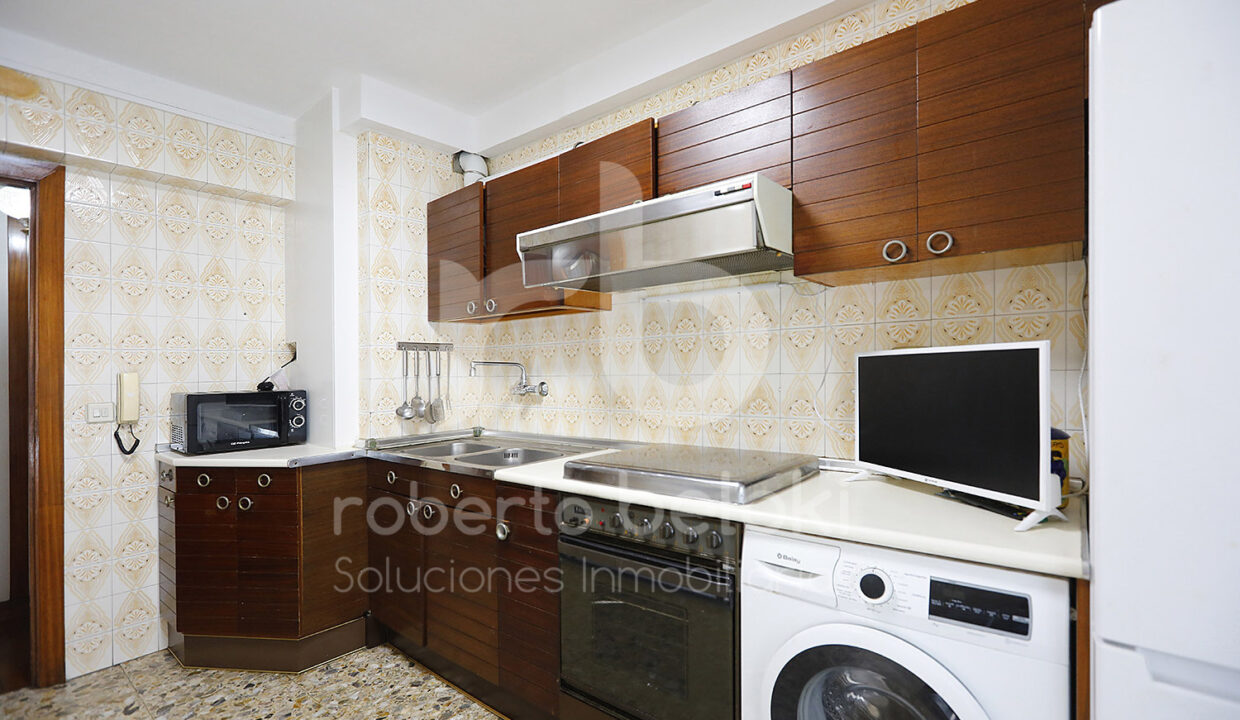 Roberto Beloki P2057 (14)-M