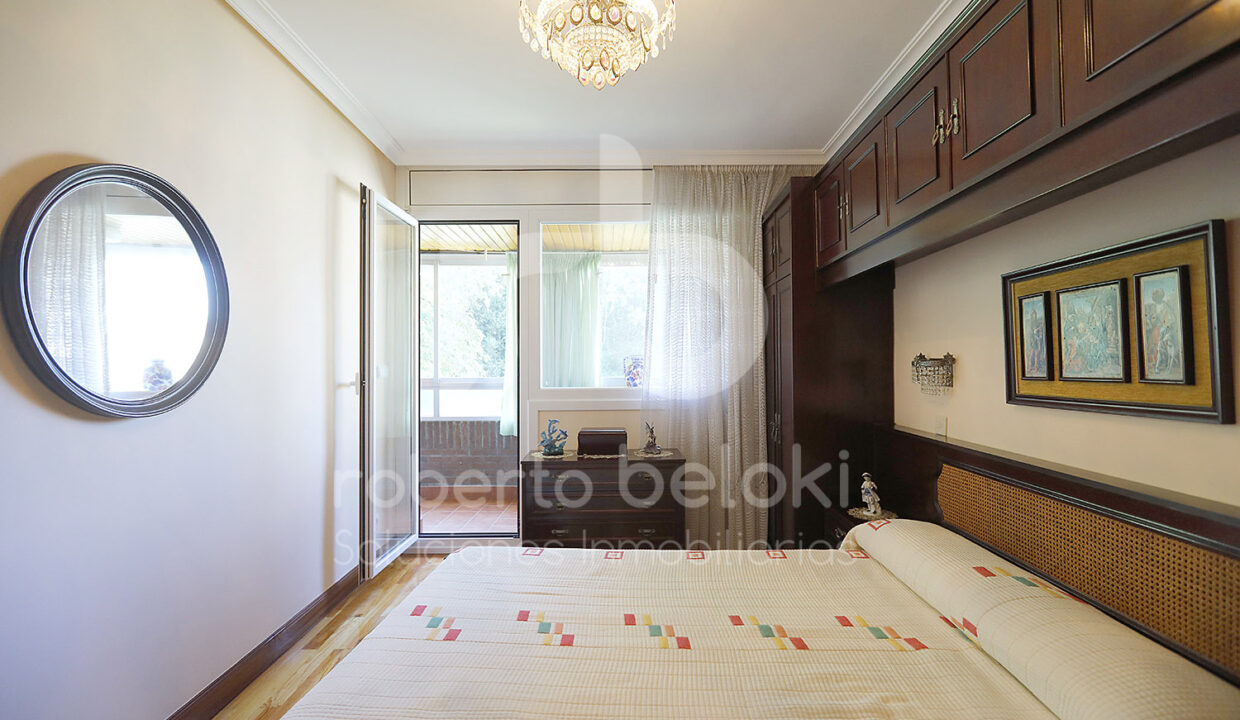 Roberto Beloki P2060 (20)-M
