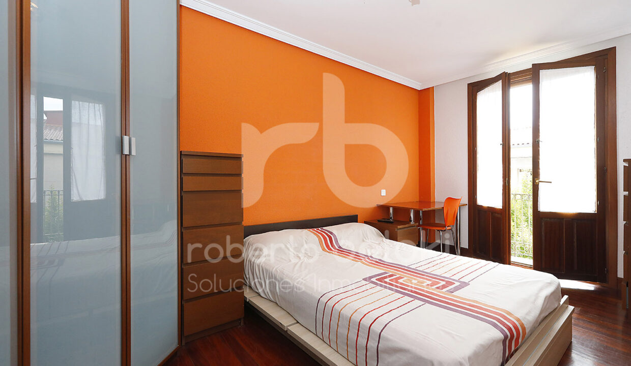P2063 (16)-M